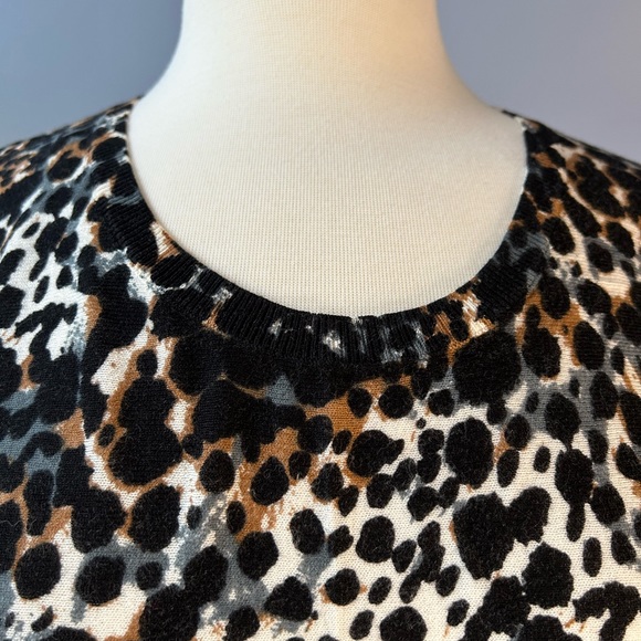 EUC DKNY Sweater Women’s Size M - Picture 7 of 9